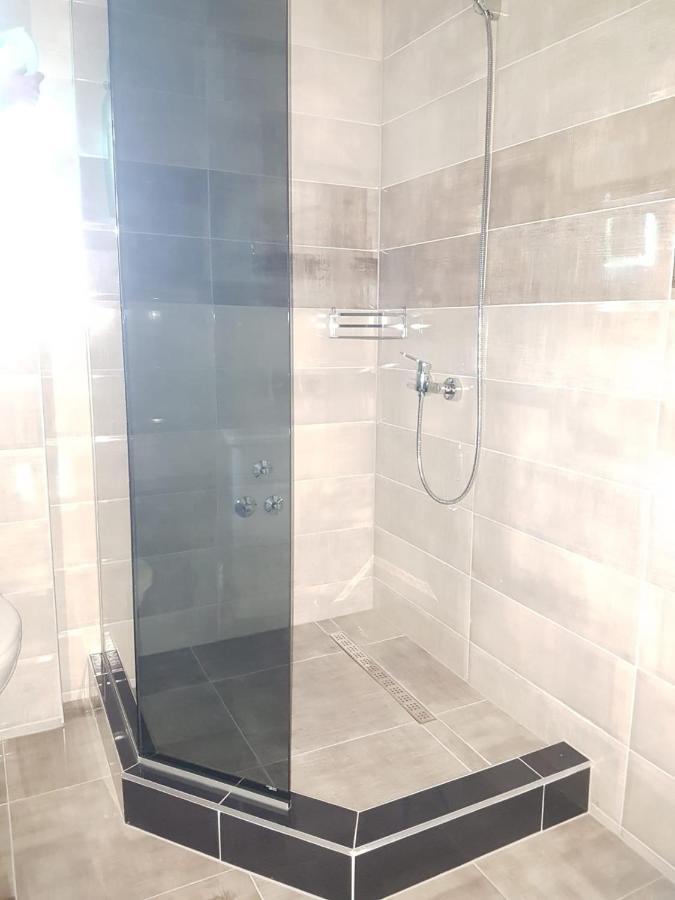 Apartmani Brigita Korenica Exterior foto